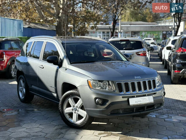 Джип Компас 2011 в Одессе на Automoto.ua Серый Джип Компас, объемом двигателя 2.36 л и пробегом 298 тыс. км за 6500 $, фото 15 на Automoto.ua