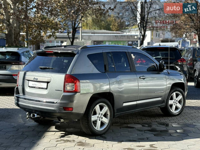 Джип Компас 2011 в Одессе на Automoto.ua Серый Джип Компас, объемом двигателя 2.36 л и пробегом 298 тыс. км за 6500 $, фото 25 на Automoto.ua