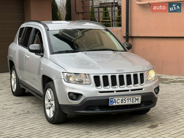 Серый Джип Компас, объемом двигателя 2.14 л и пробегом 199 тыс. км за 7350 $, фото 3 на Automoto.ua