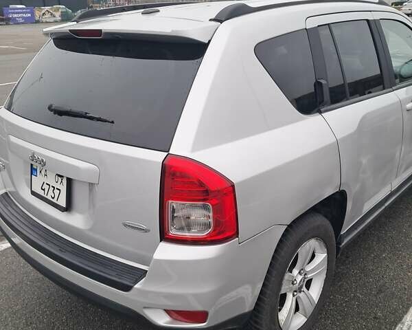 Серый Джип Компас, объемом двигателя 2.36 л и пробегом 324 тыс. км за 7500 $, фото 7 на Automoto.ua