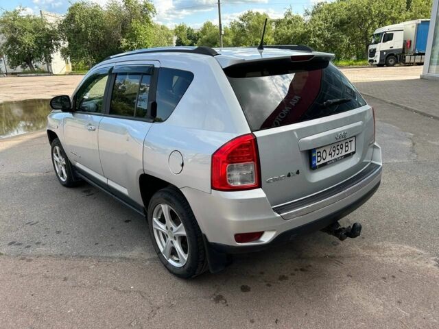 Серый Джип Компас, объемом двигателя 2.1 л и пробегом 170 тыс. км за 10300 $, фото 3 на Automoto.ua