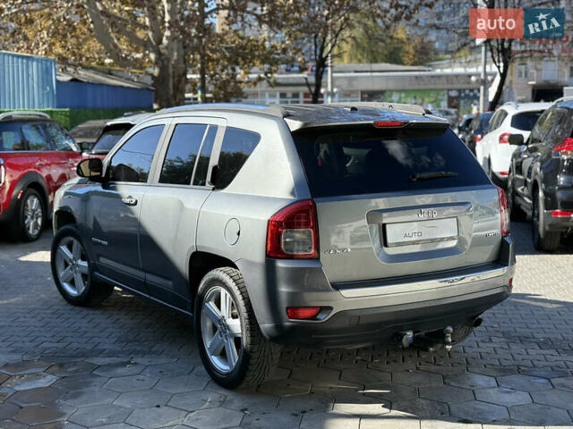 Джип Компас 2011 в Одессе на Automoto.ua Серый Джип Компас, объемом двигателя 2.36 л и пробегом 298 тыс. км за 6500 $, фото 32 на Automoto.ua