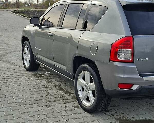Джип Compass 2011 у Врадиевке на Automoto.ua Сірий Джип Compass, об'ємом двигуна 2.4 л та пробігом 175 тис. км за 8999 $, фото 6 на Automoto.ua