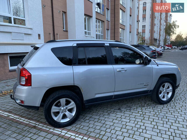 Серый Джип Компас, объемом двигателя 2.36 л и пробегом 210 тыс. км за 8000 $, фото 11 на Automoto.ua