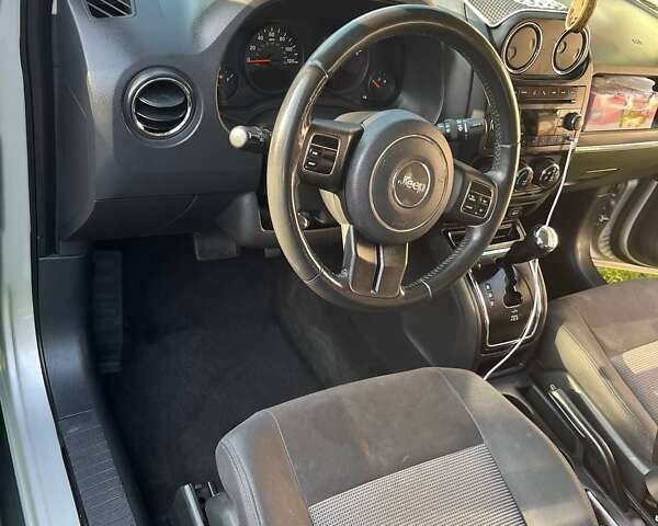 Серый Джип Компас, объемом двигателя 2.36 л и пробегом 278 тыс. км за 8900 $, фото 13 на Automoto.ua