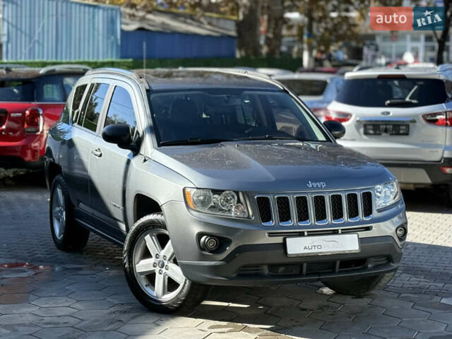 Джип Компас 2011 в Одессе на Automoto.ua Серый Джип Компас, объемом двигателя 2.36 л и пробегом 298 тыс. км за 6500 $, фото 19 на Automoto.ua