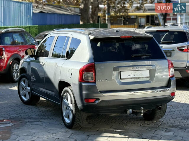 Джип Компас 2011 в Одессе на Automoto.ua Серый Джип Компас, объемом двигателя 2.36 л и пробегом 298 тыс. км за 6500 $, фото 36 на Automoto.ua