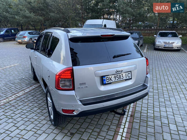 Серый Джип Компас, объемом двигателя 2.36 л и пробегом 210 тыс. км за 8000 $, фото 6 на Automoto.ua