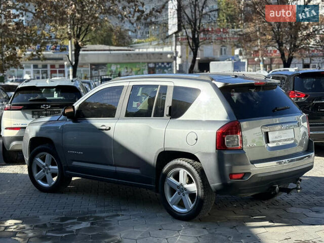 Джип Компас 2011 в Одессе на Automoto.ua Серый Джип Компас, объемом двигателя 2.36 л и пробегом 298 тыс. км за 6500 $, фото 34 на Automoto.ua