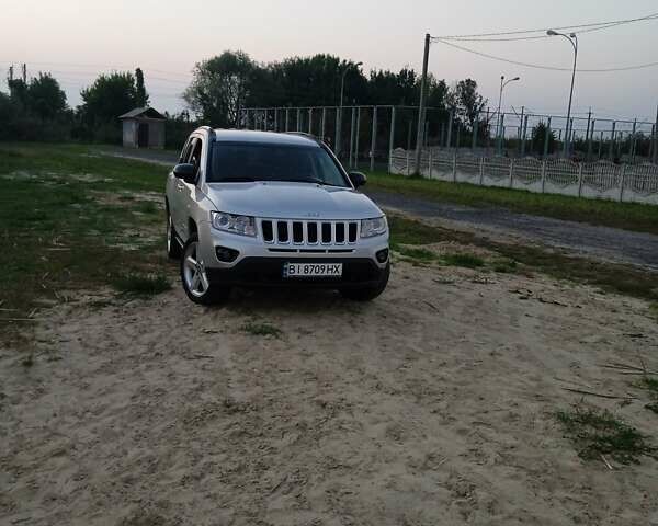 Сірий Джип Compass, об'ємом двигуна 2.14 л та пробігом 235 тис. км за 9600 $, фото 1 на Automoto.ua