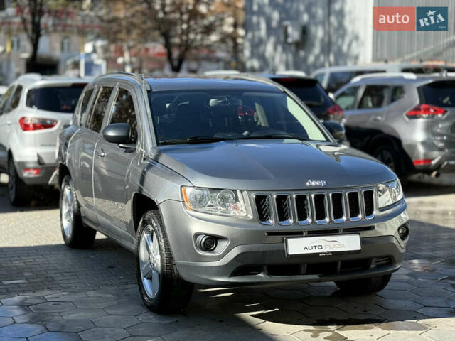 Джип Компас 2011 в Одессе на Automoto.ua Серый Джип Компас, объемом двигателя 2.36 л и пробегом 298 тыс. км за 6500 $, фото 3 на Automoto.ua