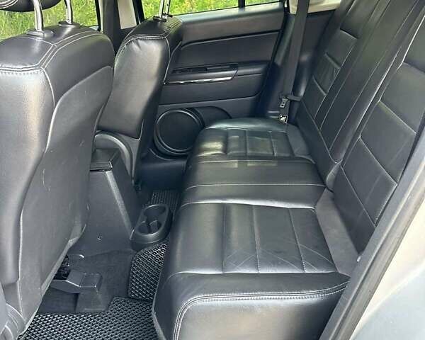 Сірий Джип Compass, об'ємом двигуна 2.14 л та пробігом 235 тис. км за 9600 $, фото 16 на Automoto.ua