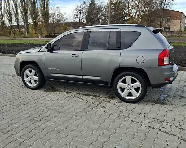 Джип Compass 2011 у Врадиевке на Automoto.ua Сірий Джип Compass, об'ємом двигуна 2.4 л та пробігом 175 тис. км за 8999 $, фото 8 на Automoto.ua