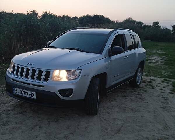 Сірий Джип Compass, об'ємом двигуна 2.14 л та пробігом 235 тис. км за 9600 $, фото 3 на Automoto.ua