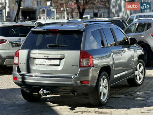 Джип Компас 2011 в Одессе на Automoto.ua Серый Джип Компас, объемом двигателя 2.36 л и пробегом 298 тыс. км за 6500 $, фото 27 на Automoto.ua