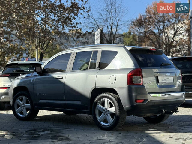 Джип Компас 2011 в Одессе на Automoto.ua Серый Джип Компас, объемом двигателя 2.36 л и пробегом 298 тыс. км за 6500 $, фото 35 на Automoto.ua