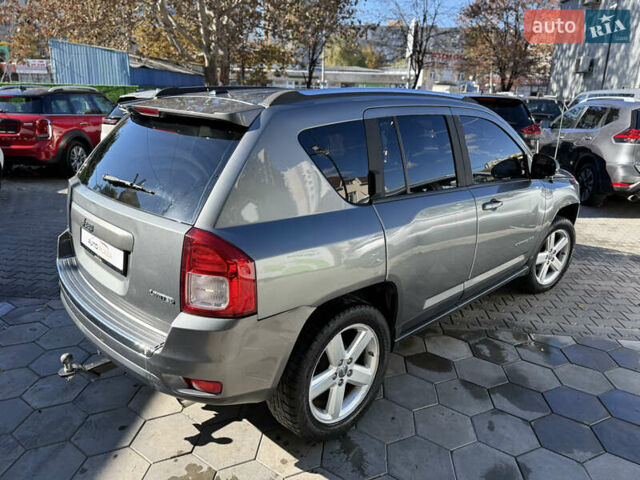 Джип Компас 2011 в Одессе на Automoto.ua Серый Джип Компас, объемом двигателя 2.36 л и пробегом 298 тыс. км за 6500 $, фото 21 на Automoto.ua