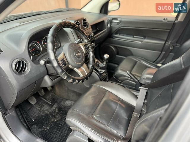 Серый Джип Компас, объемом двигателя 2.14 л и пробегом 199 тыс. км за 7350 $, фото 9 на Automoto.ua