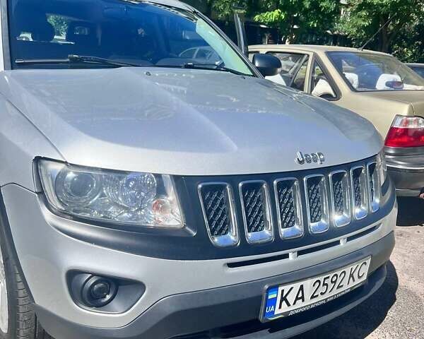 Серый Джип Компас, объемом двигателя 2.36 л и пробегом 136 тыс. км за 11500 $, фото 26 на Automoto.ua