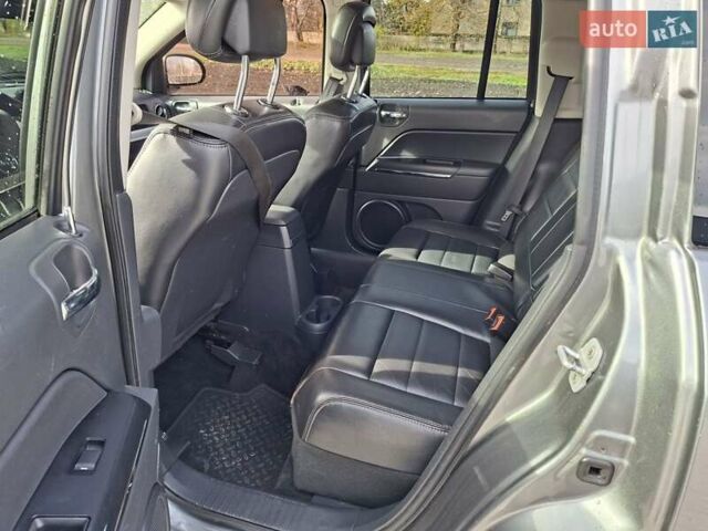 Джип Compass 2011 у Врадиевке на Automoto.ua Сірий Джип Compass, об'ємом двигуна 2.4 л та пробігом 175 тис. км за 8999 $, фото 21 на Automoto.ua