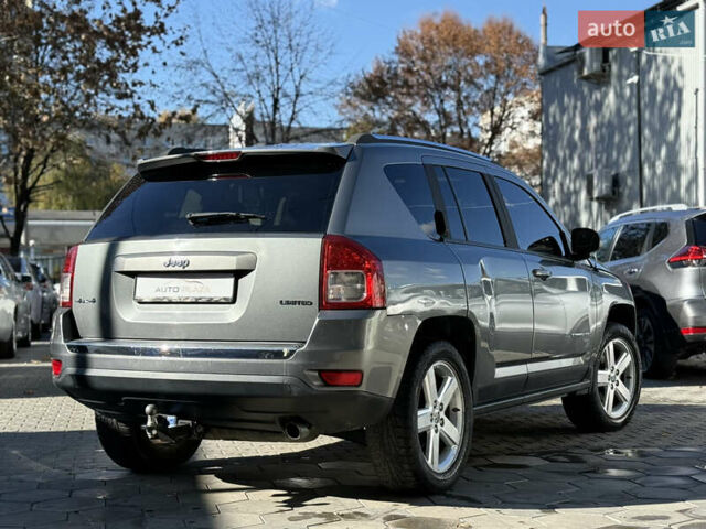 Джип Компас 2011 в Одессе на Automoto.ua Серый Джип Компас, объемом двигателя 2.36 л и пробегом 298 тыс. км за 6500 $, фото 24 на Automoto.ua