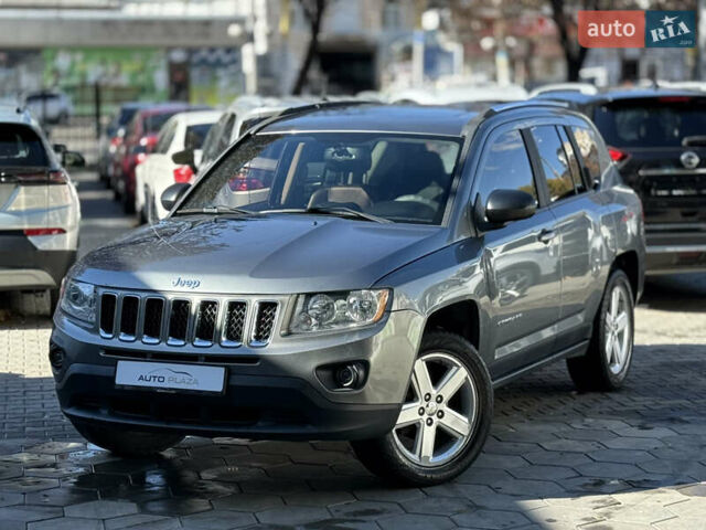 Джип Компас 2011 в Одессе на Automoto.ua Серый Джип Компас, объемом двигателя 2.36 л и пробегом 298 тыс. км за 6500 $, фото 11 на Automoto.ua
