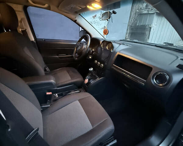 Сірий Джип Compass, об'ємом двигуна 2.36 л та пробігом 156 тис. км за 7600 $, фото 9 на Automoto.ua