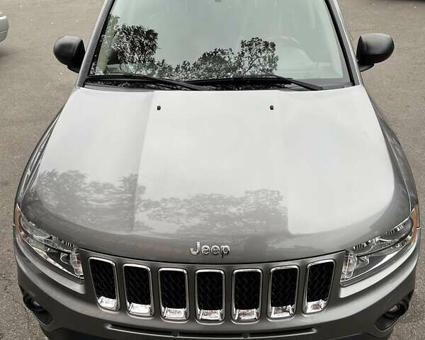 Сірий Джип Compass, об'ємом двигуна 2.14 л та пробігом 211 тис. км за 10500 $, фото 1 на Automoto.ua