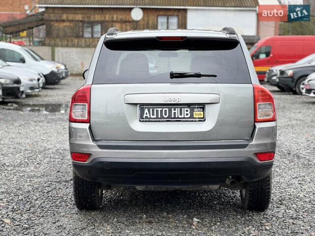 Сірий Джип Compass, об'ємом двигуна 2 л та пробігом 75 тис. км за 9999 $, фото 9 на Automoto.ua