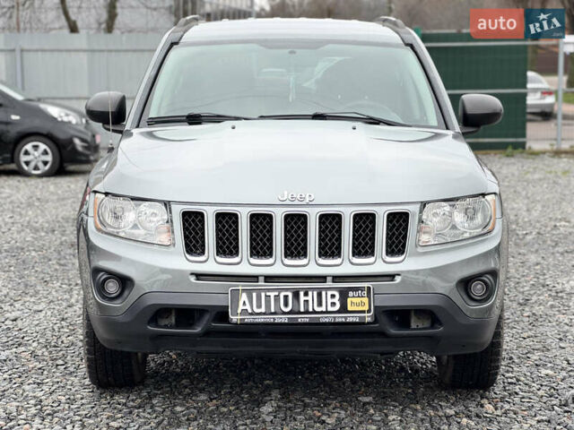 Сірий Джип Compass, об'ємом двигуна 2 л та пробігом 75 тис. км за 9999 $, фото 3 на Automoto.ua