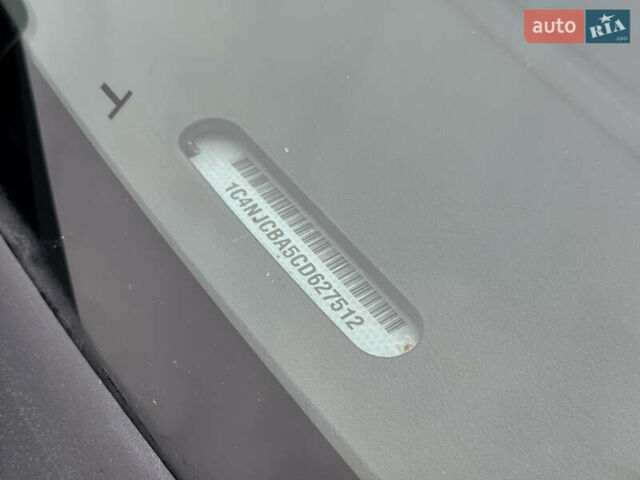 Сірий Джип Compass, об'ємом двигуна 2 л та пробігом 75 тис. км за 9999 $, фото 23 на Automoto.ua