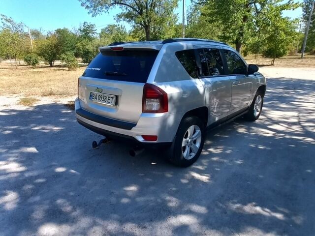 Сірий Джип Compass, об'ємом двигуна 2.4 л та пробігом 136 тис. км за 9800 $, фото 2 на Automoto.ua