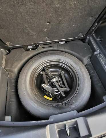 Серый Джип Компас, объемом двигателя 2 л и пробегом 120 тыс. км за 9500 $, фото 6 на Automoto.ua