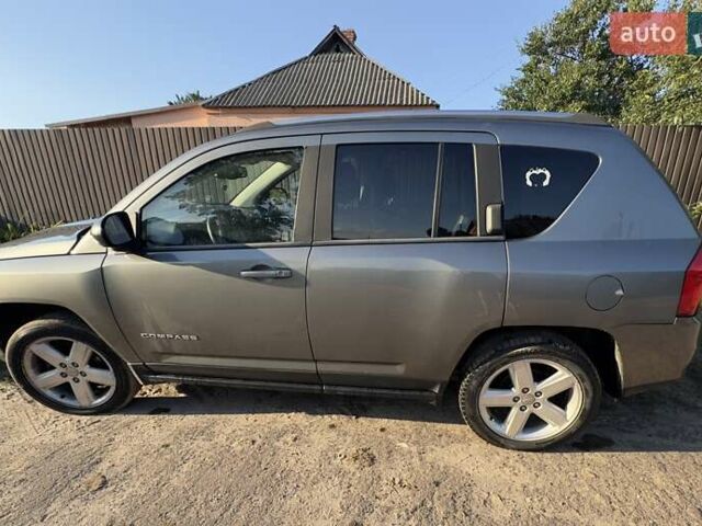 Серый Джип Компас, объемом двигателя 2.36 л и пробегом 183 тыс. км за 9500 $, фото 11 на Automoto.ua