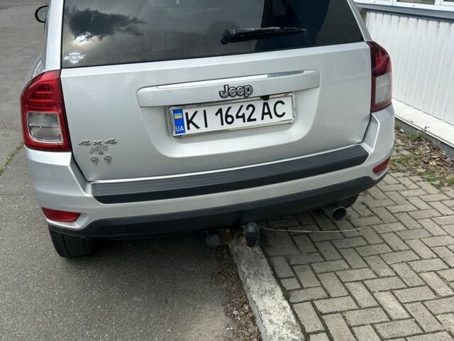 Серый Джип Компас, объемом двигателя 2.4 л и пробегом 240 тыс. км за 9400 $, фото 16 на Automoto.ua