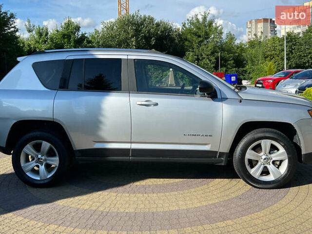 Серый Джип Компас, объемом двигателя 2.4 л и пробегом 145 тыс. км за 10700 $, фото 7 на Automoto.ua