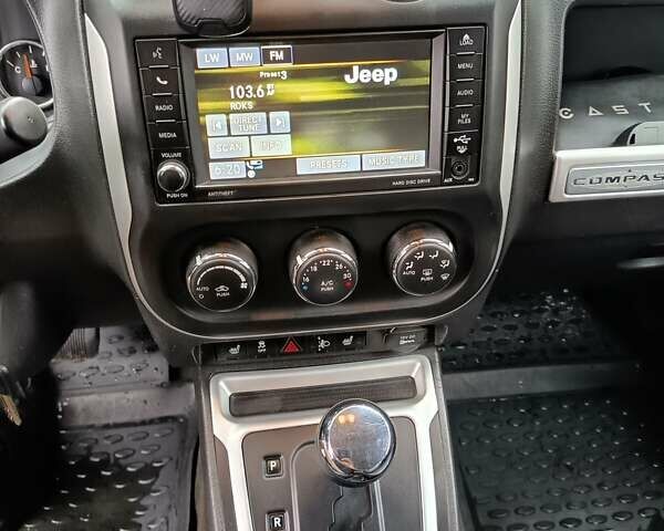Серый Джип Компас, объемом двигателя 2.36 л и пробегом 125 тыс. км за 11500 $, фото 21 на Automoto.ua