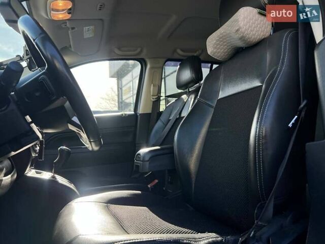 Сірий Джип Compass, об'ємом двигуна 2.36 л та пробігом 89 тис. км за 10700 $, фото 14 на Automoto.ua