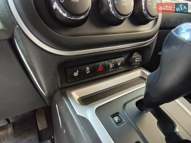 Серый Джип Компас, объемом двигателя 2.36 л и пробегом 125 тыс. км за 11500 $, фото 19 на Automoto.ua