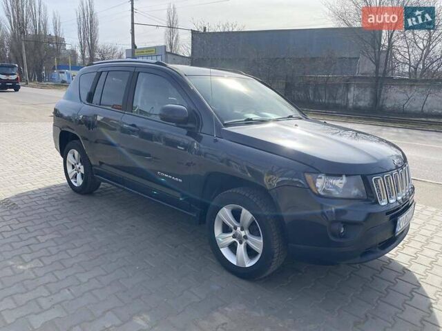 Сірий Джип Compass, об'ємом двигуна 2 л та пробігом 206 тис. км за 8500 $, фото 4 на Automoto.ua
