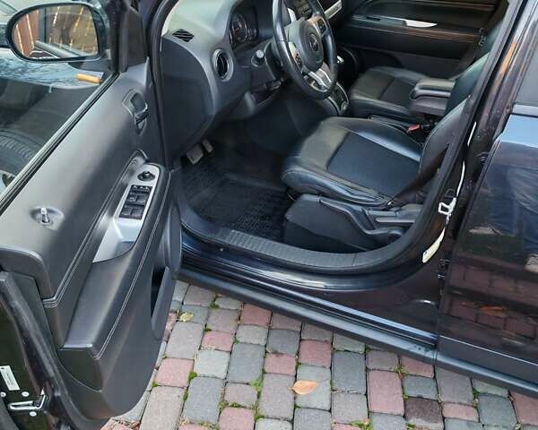 Джип Compass 2013 у Тысменице на Automoto.ua Сірий Джип Compass, об'ємом двигуна 2.36 л та пробігом 89 тис. км за 10800 $, фото 11 на Automoto.ua