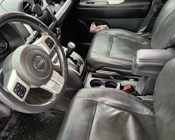 Серый Джип Компас, объемом двигателя 2.36 л и пробегом 125 тыс. км за 11500 $, фото 34 на Automoto.ua