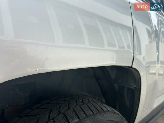 Серый Джип Компас, объемом двигателя 2.4 л и пробегом 240 тыс. км за 10000 $, фото 22 на Automoto.ua