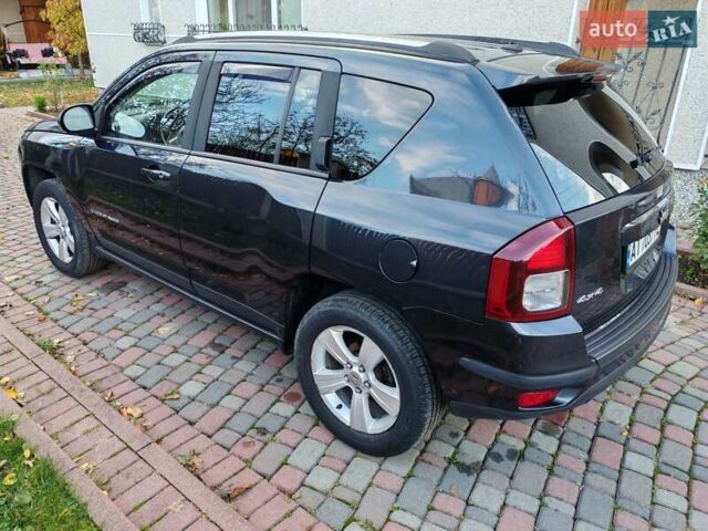 Джип Compass 2013 у Тысменице на Automoto.ua Сірий Джип Compass, об'ємом двигуна 2.36 л та пробігом 89 тис. км за 10800 $, фото 6 на Automoto.ua