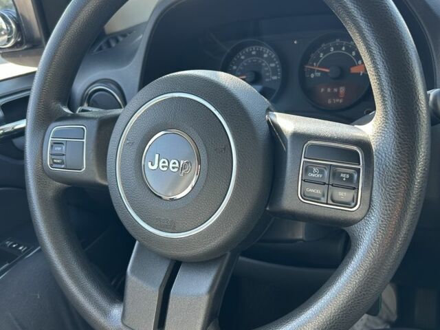 Серый Джип Компас, объемом двигателя 2.4 л и пробегом 240 тыс. км за 9400 $, фото 22 на Automoto.ua