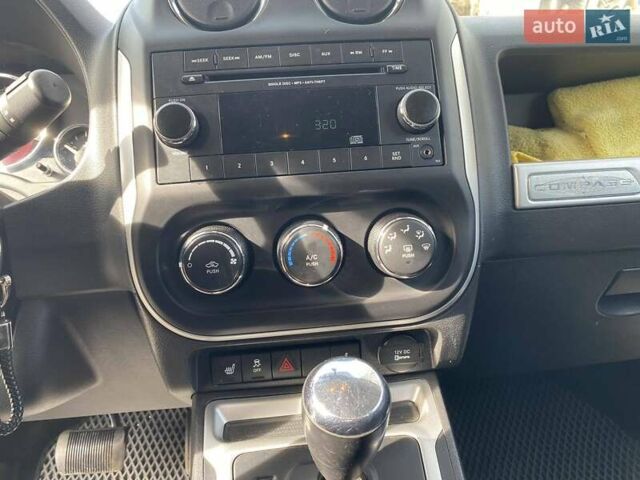 Сірий Джип Compass, об'ємом двигуна 2 л та пробігом 206 тис. км за 8500 $, фото 23 на Automoto.ua