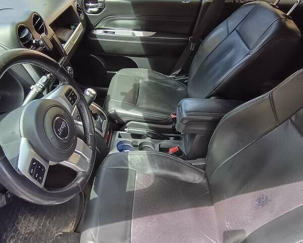 Серый Джип Компас, объемом двигателя 2.36 л и пробегом 125 тыс. км за 11500 $, фото 24 на Automoto.ua