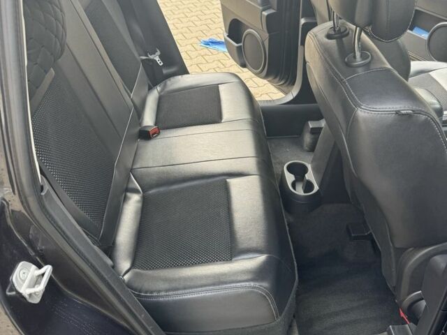 Серый Джип Компас, объемом двигателя 2.4 л и пробегом 189 тыс. км за 11061 $, фото 10 на Automoto.ua