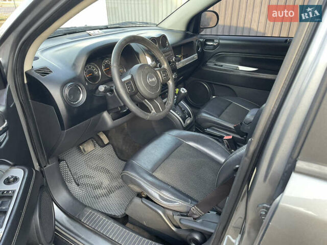 Сірий Джип Compass, об'ємом двигуна 2.4 л та пробігом 216 тис. км за 9700 $, фото 7 на Automoto.ua