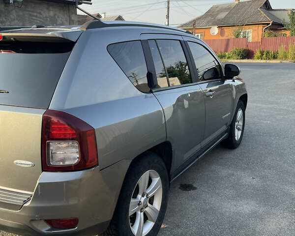 Сірий Джип Compass, об'ємом двигуна 2.4 л та пробігом 216 тис. км за 9700 $, фото 5 на Automoto.ua